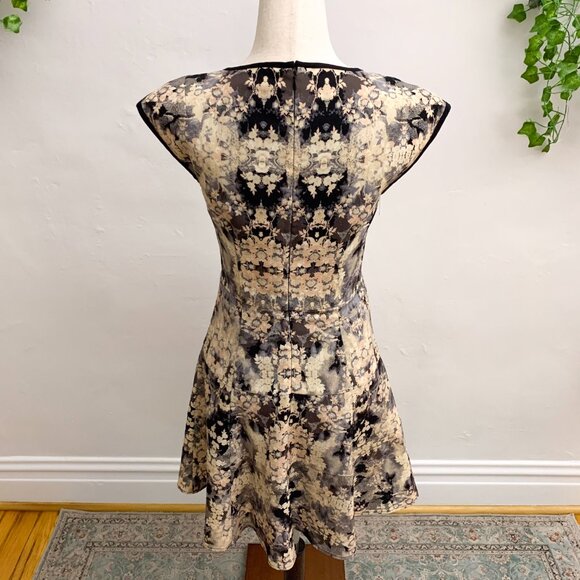 Nanette Lepore Kaleidoscope Love Crime Dress Size 2 XS - Picture 4 of 12